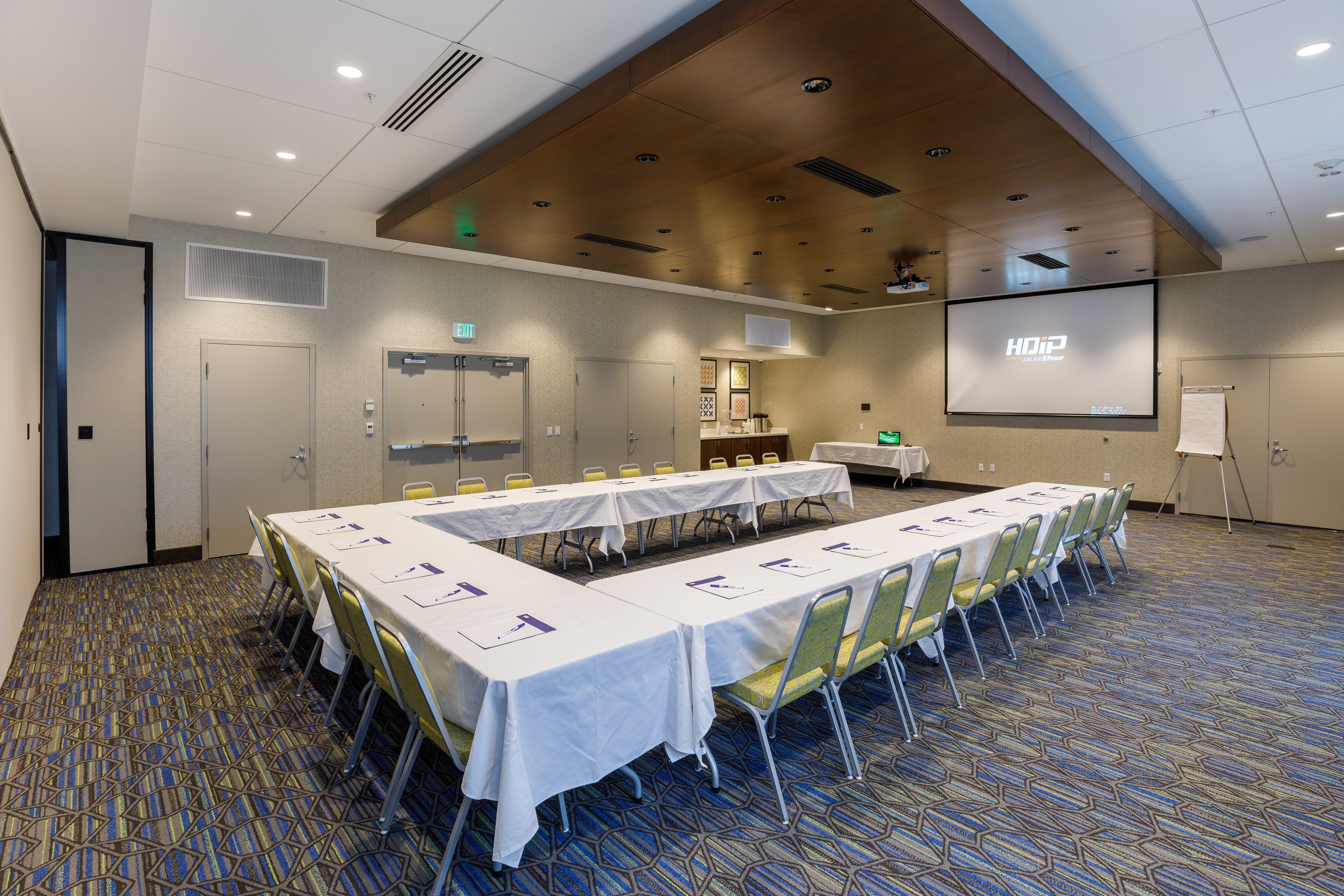 Holiday Inn Express & Suites - Sturbridge By Ihg Exterior foto